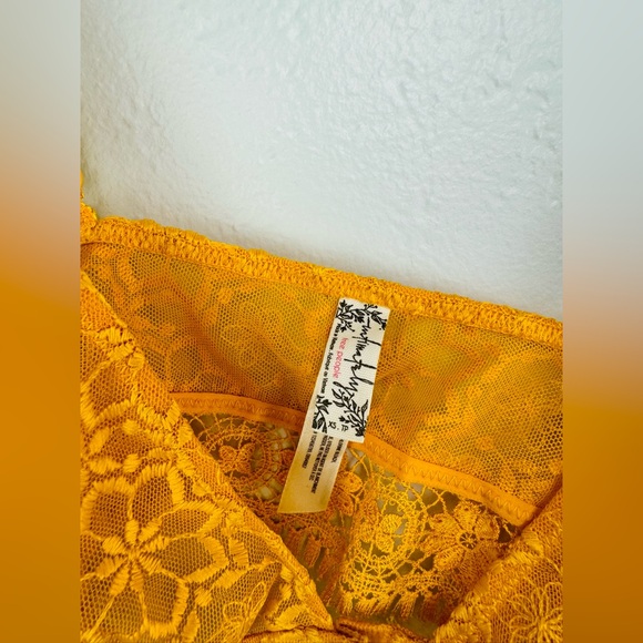 NEW Intimately Free People Ella Soft Lace Longline Crochet Bralette in Gold XS - Picture 4 of 6